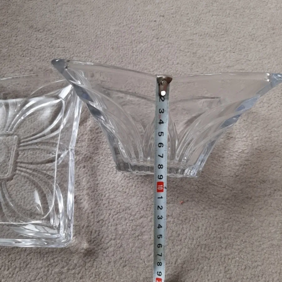 اجیل و شیرینی خوری بلور