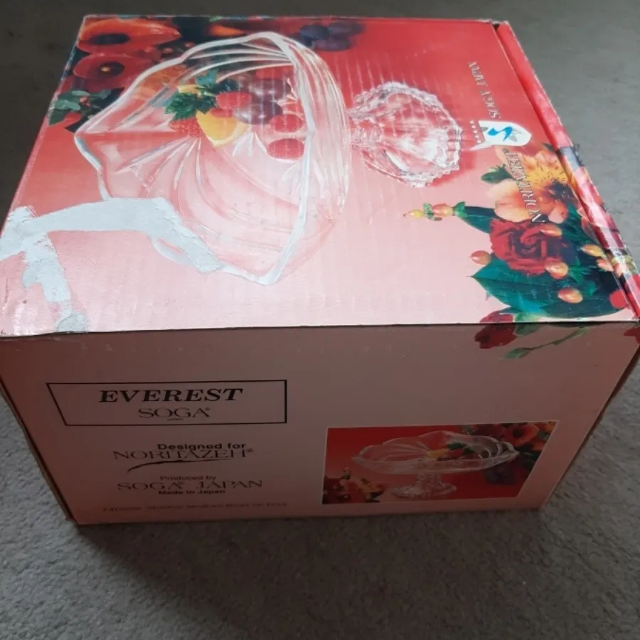 میوه خوری پایه دار بلور