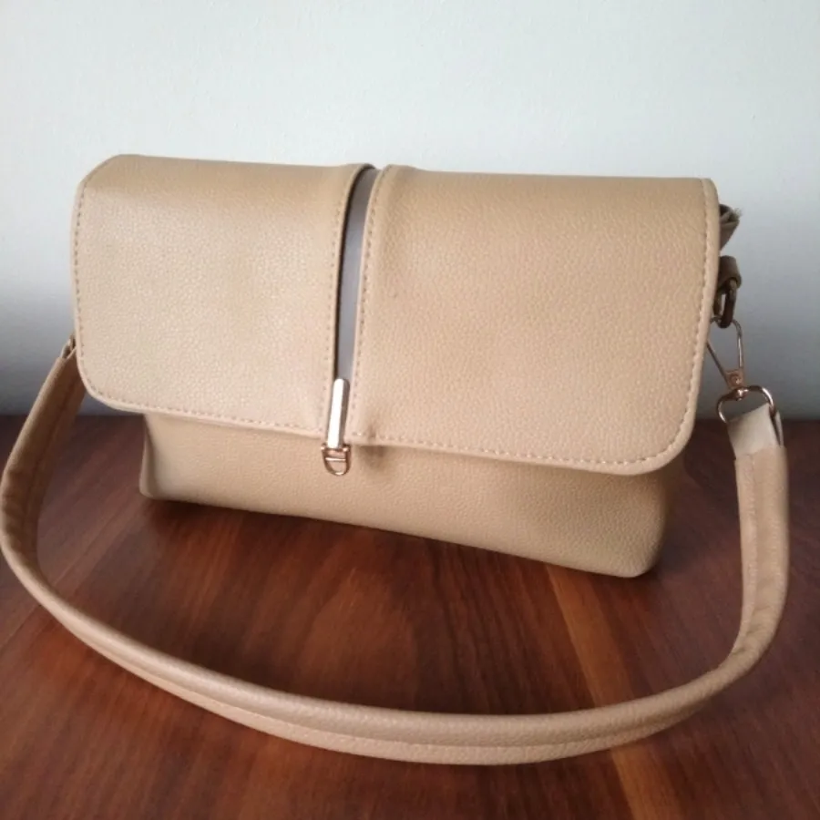 کیف دوشی زنانه