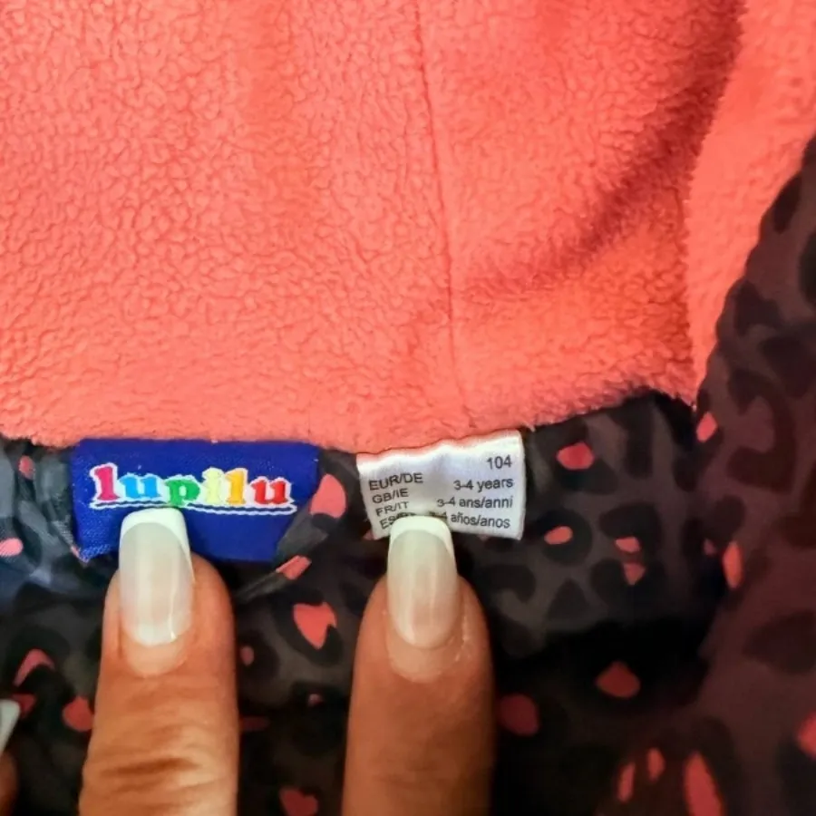 کاپشن پر مارک لوپیلو