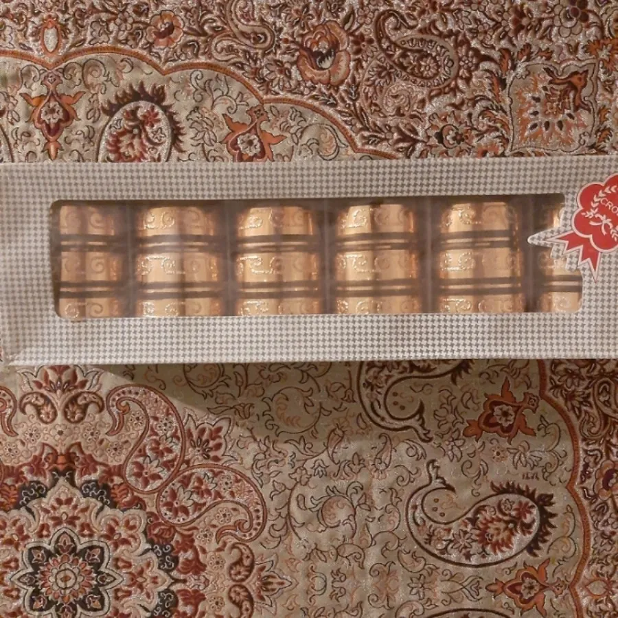 لیوان طلایی