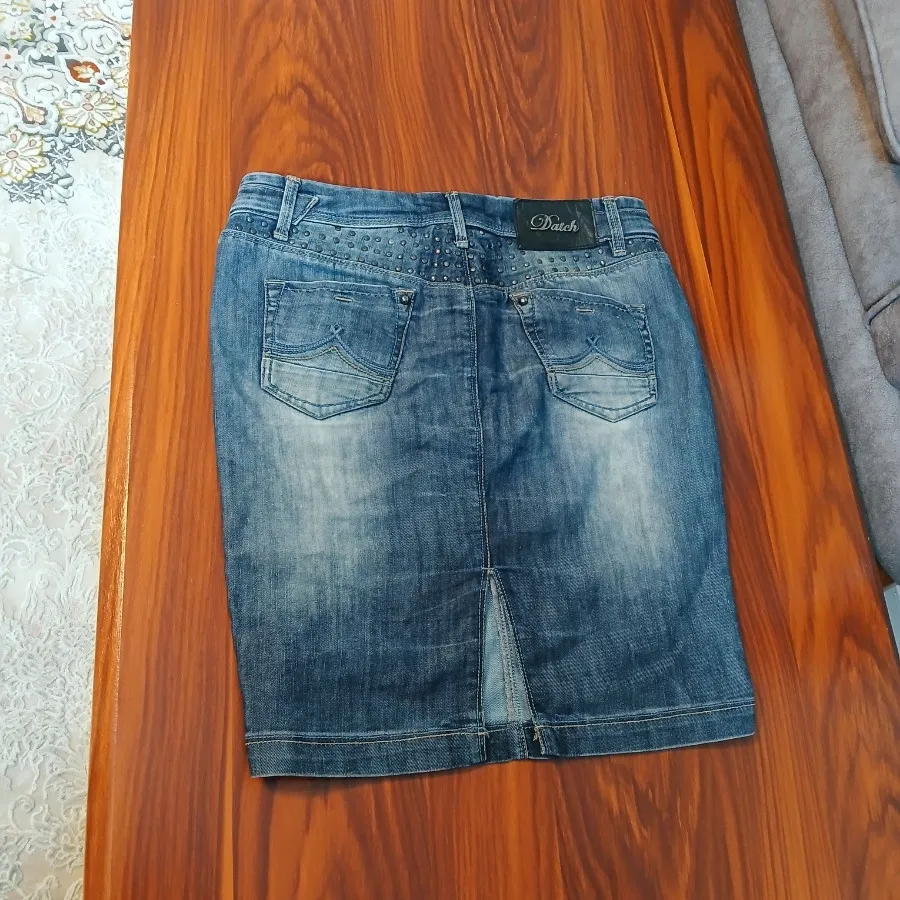 دامن جین،لی