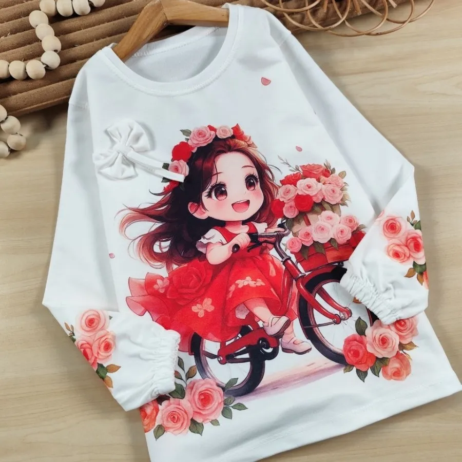 بلوز تک یلدایی دختر و گل