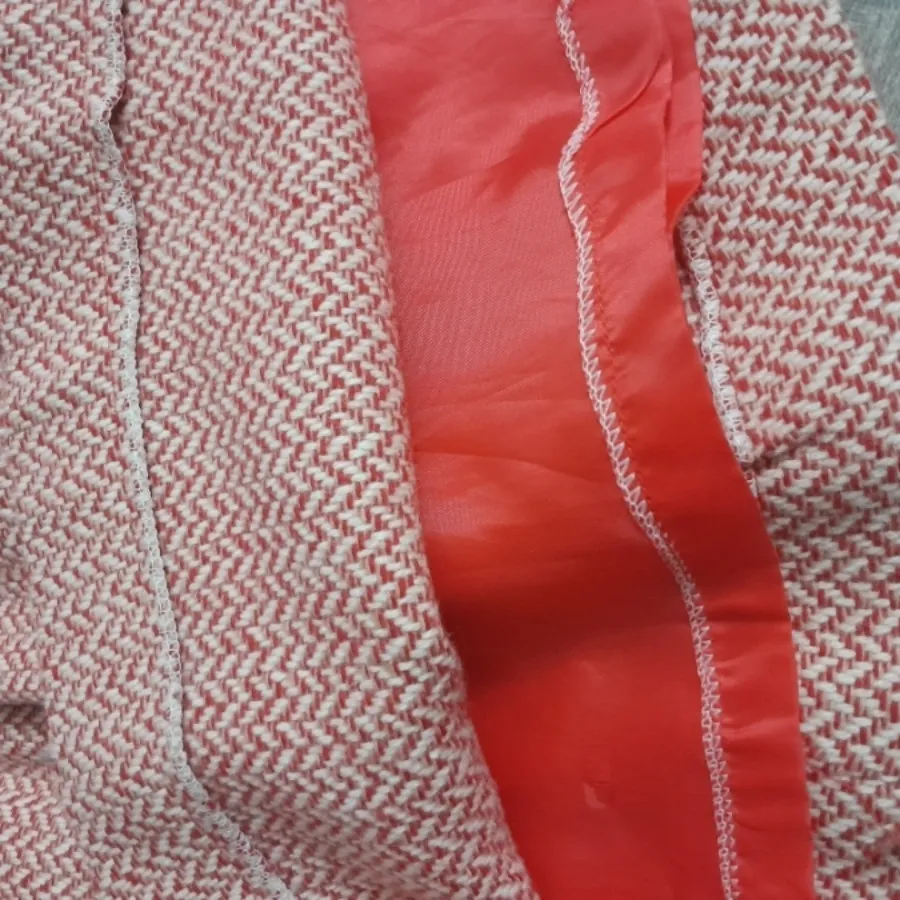 پیراهن قرمز