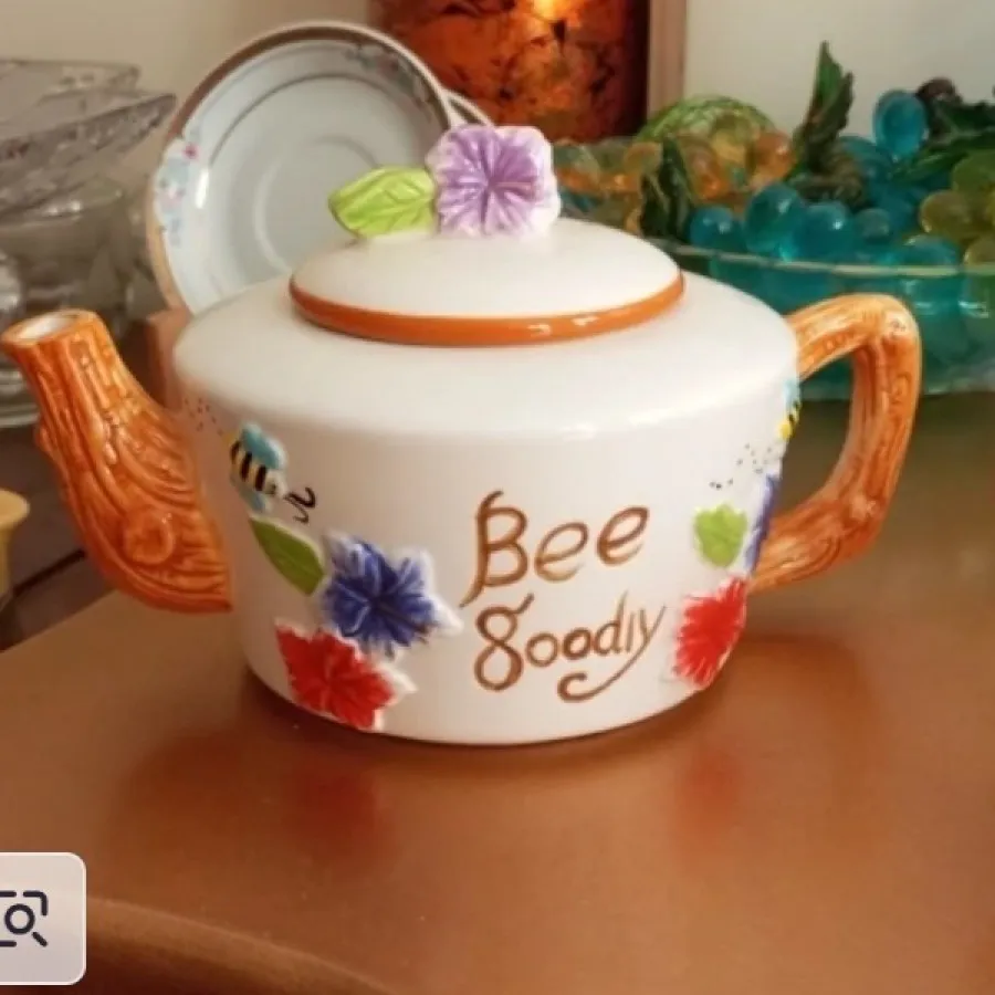 قوری گل و زنبور