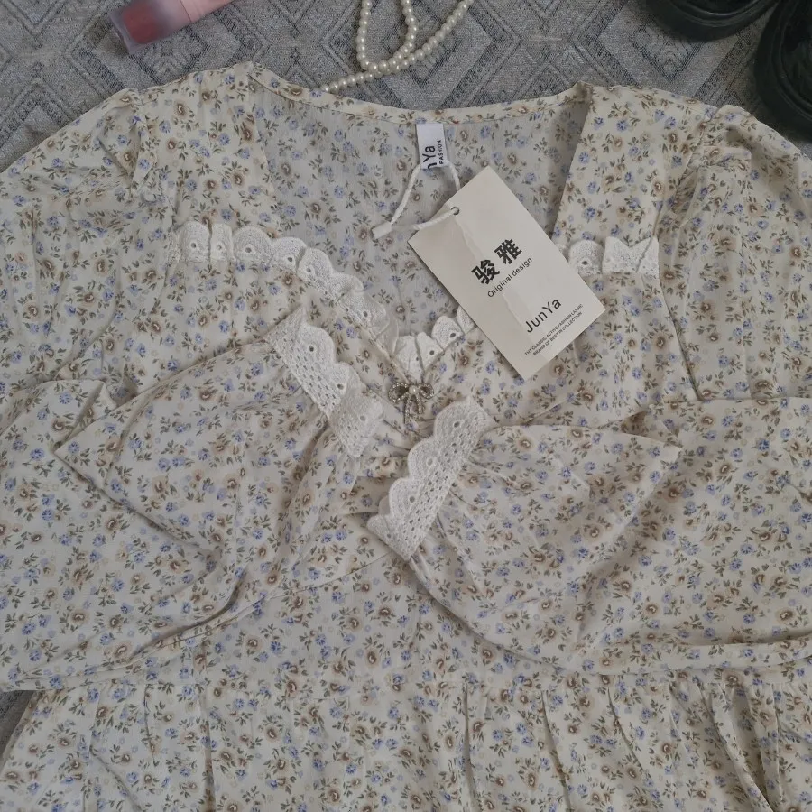 پیراهن عروسکی