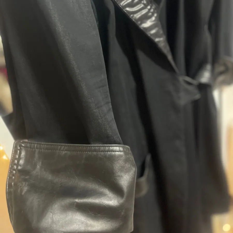 بارانی کلاهدار مشکی