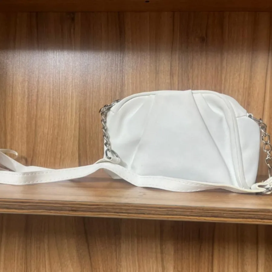 کیف سفید جنس برزنتی