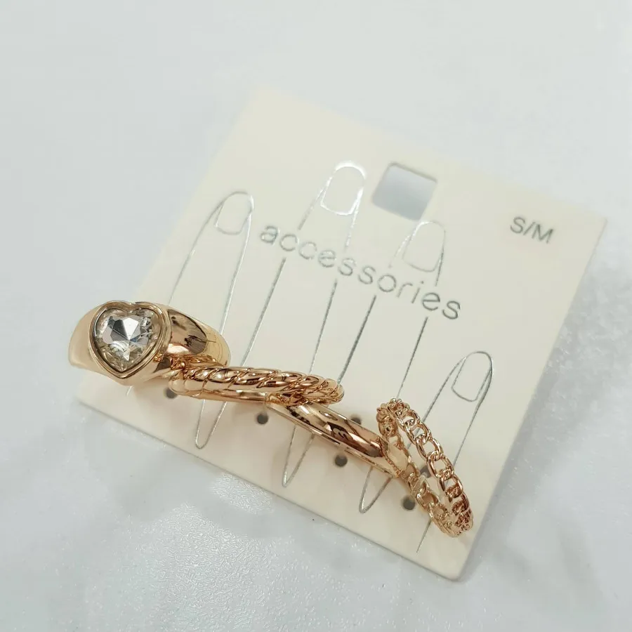 پک انگشتر و حلقه طلایی