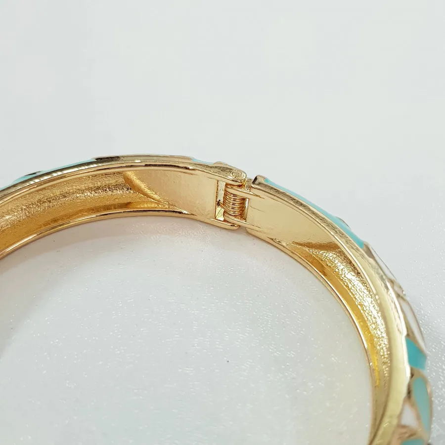 بنگل مینا کاری فنری طلایی