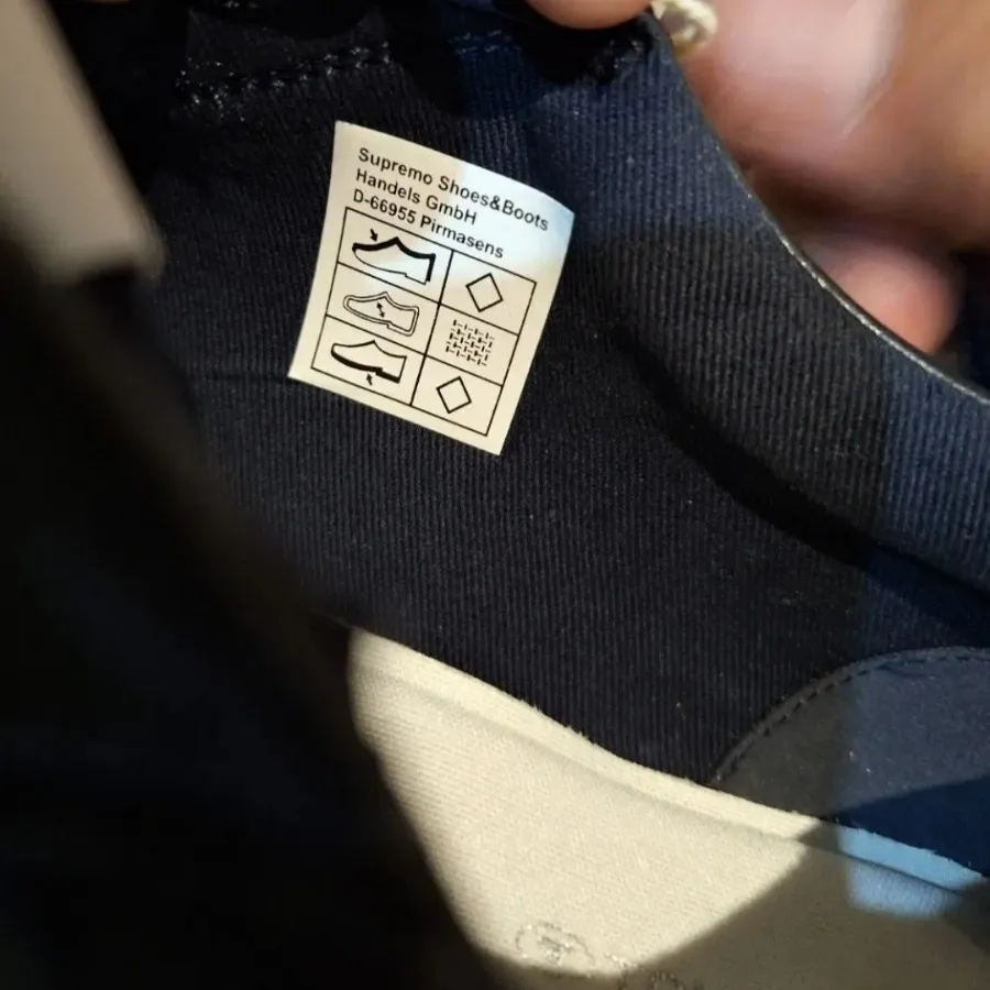 کفش کتونی سایز 40