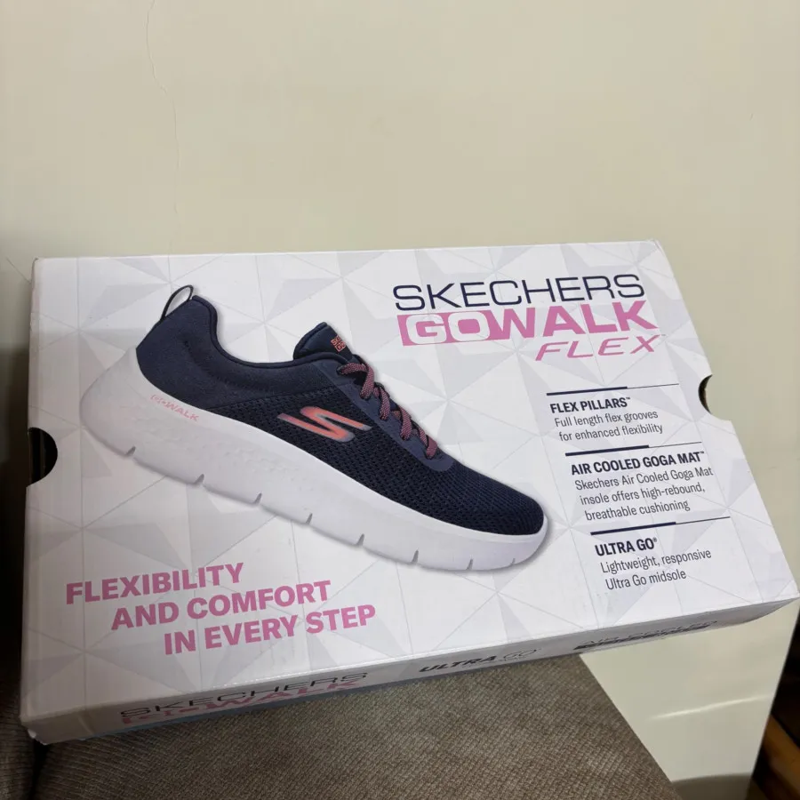 کفش اسکیچرز