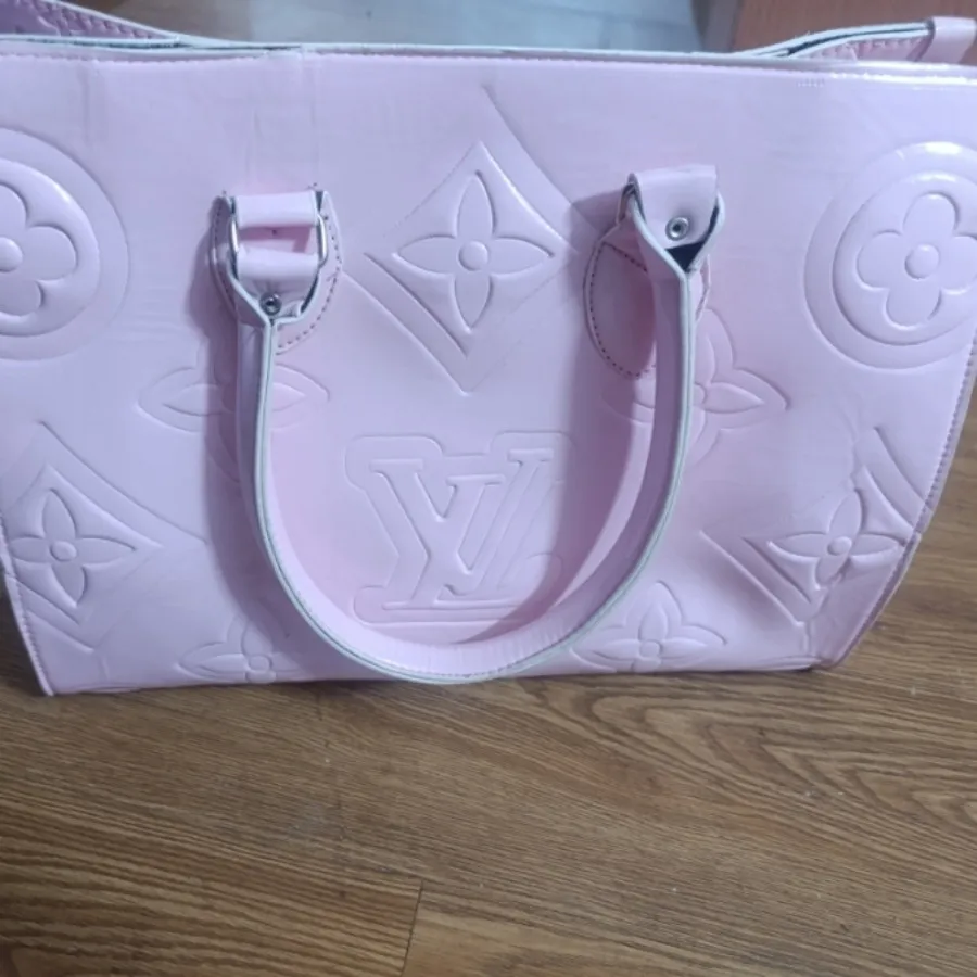 کیف زنانه لویی ویتون