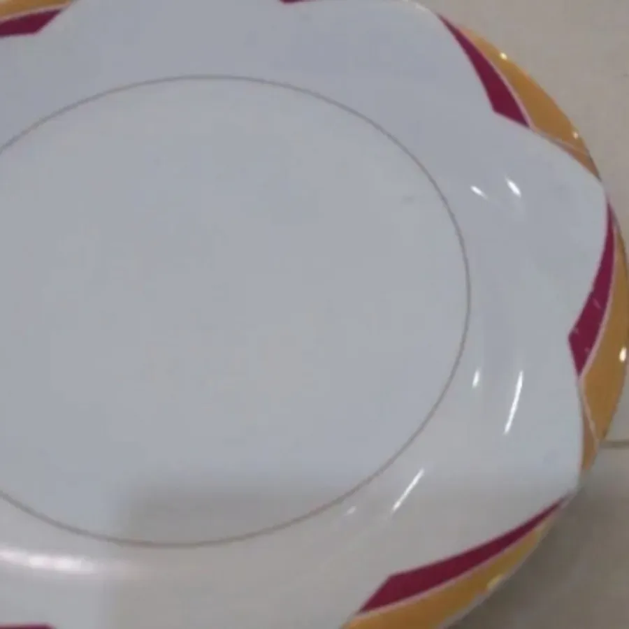 شیرینی خوری