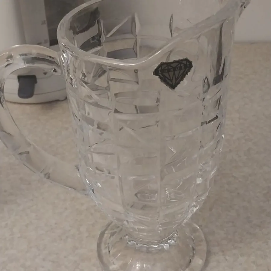 پارچ و لیوان