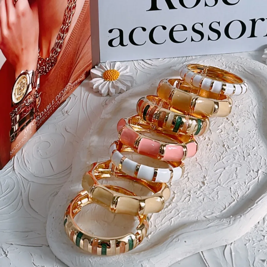 بنگل مینا کتری