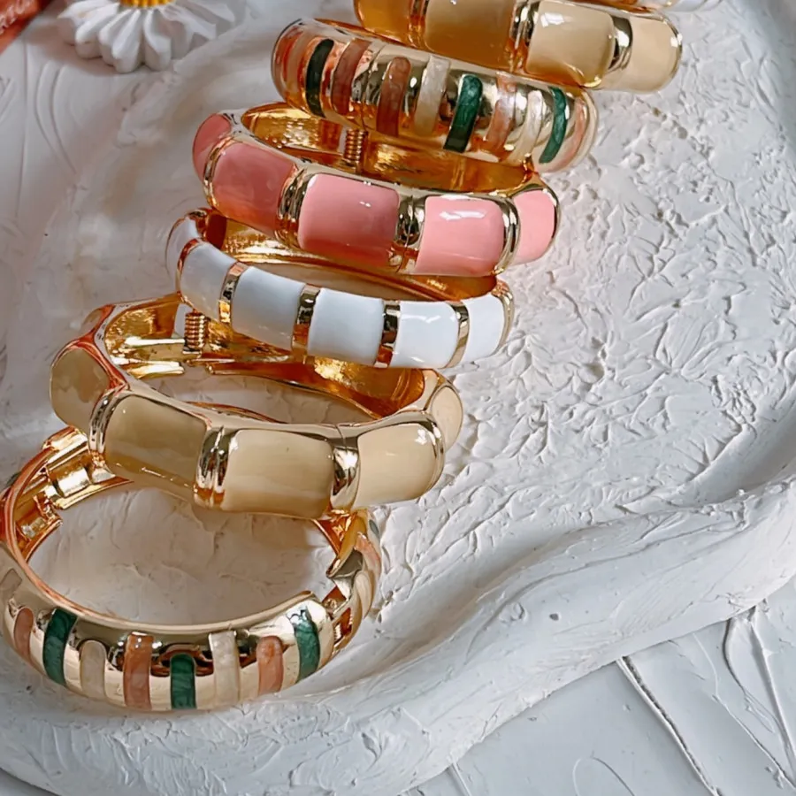 بنگل مینا کتری