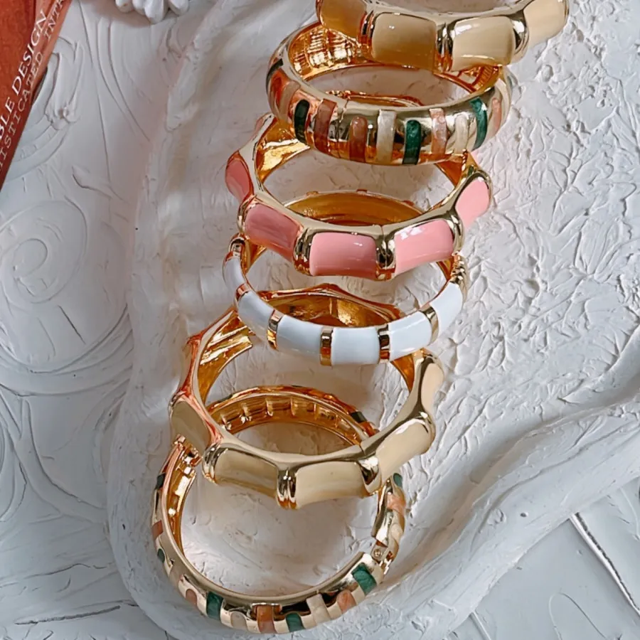 بنگل مینا کتری