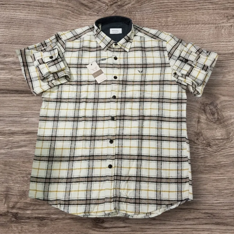 پیراهن پشمی کرم نیمه ضخیم