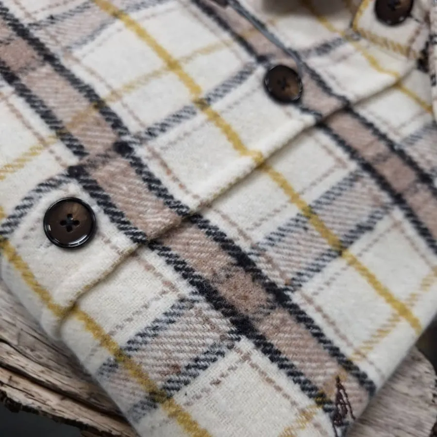 پیراهن پشمی کرم نیمه ضخیم