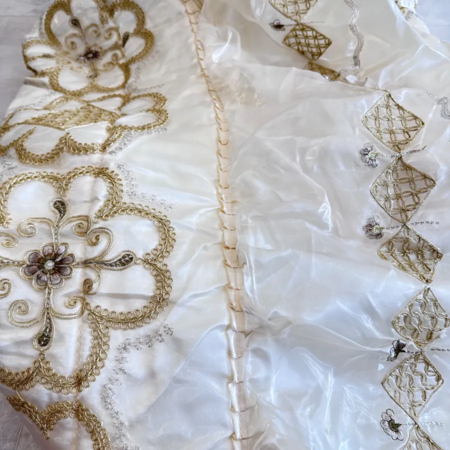 رو تختی ترک سرمه و گلدوزی