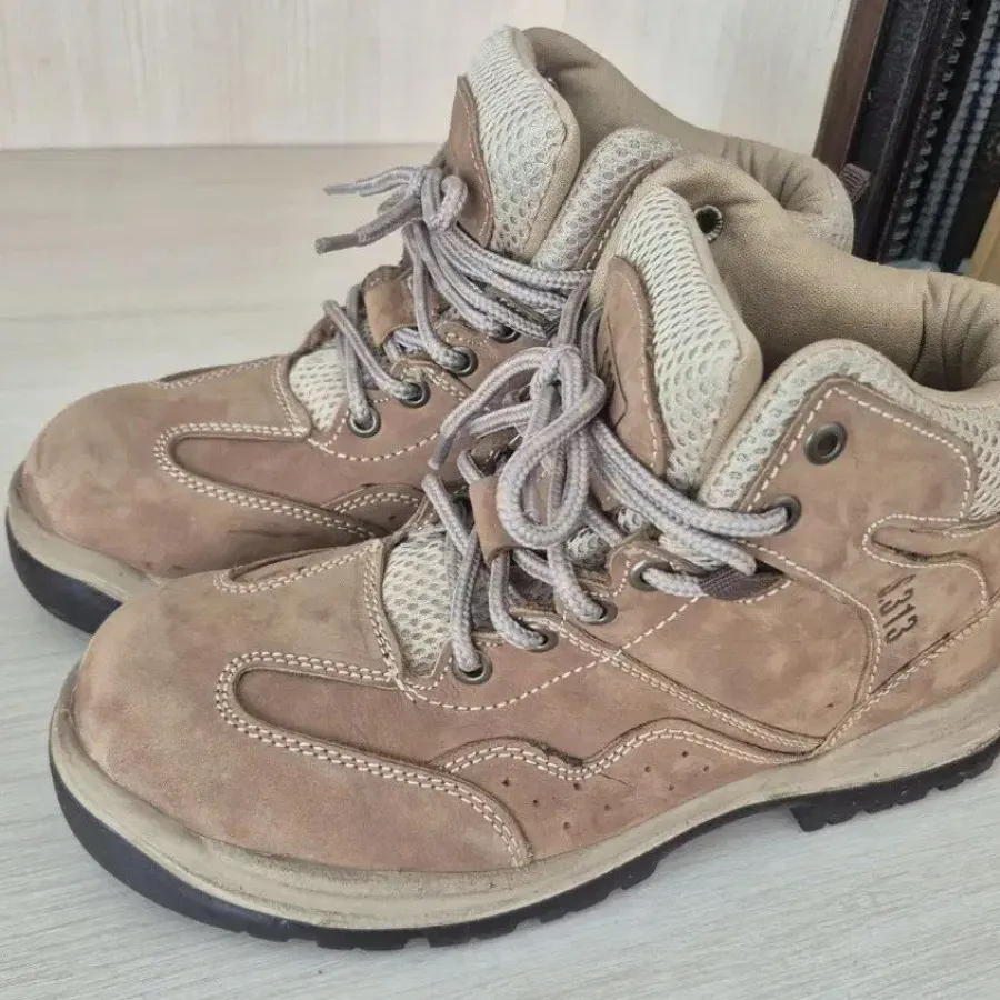 کفش زمستانه ساقدار