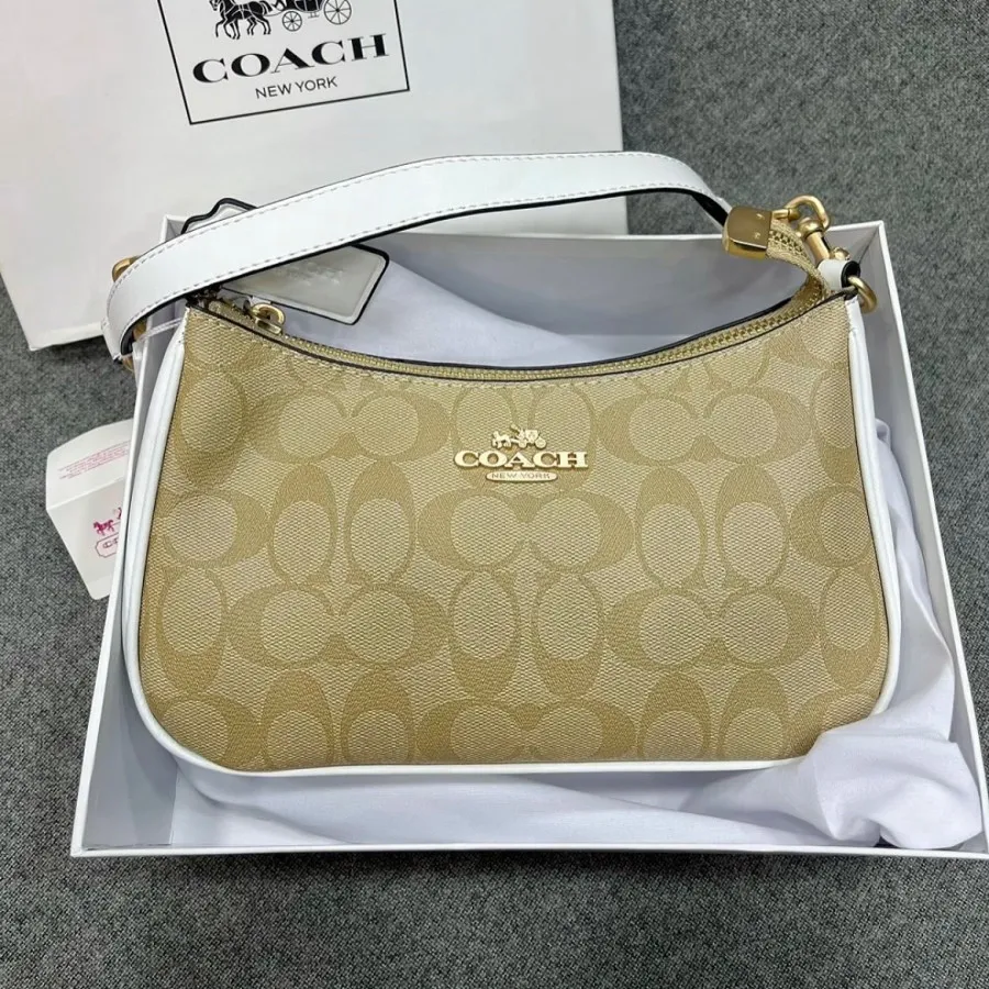 کیف زنانه کوچ