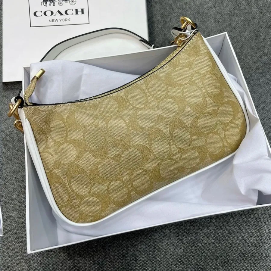 کیف زنانه کوچ