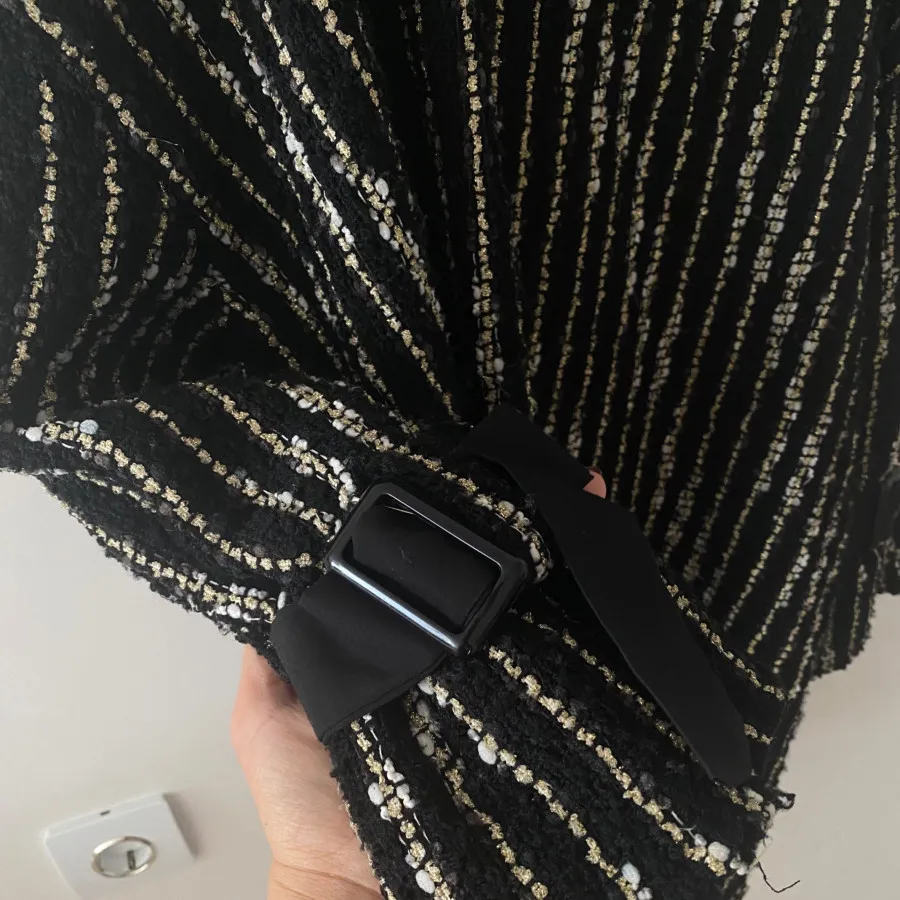 پالتو جلوبسته