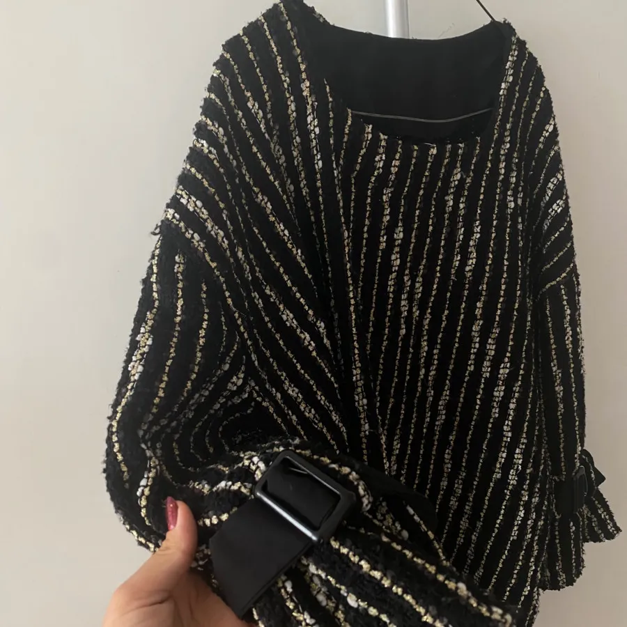 پالتو جلوبسته