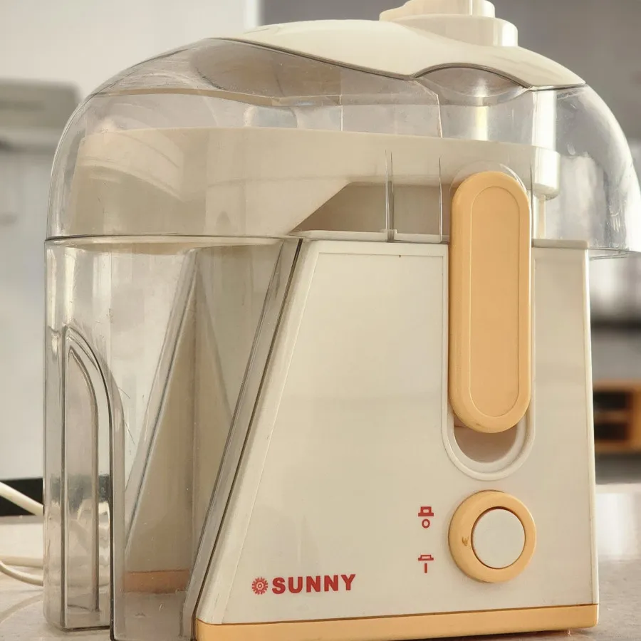 ابمیوه گیری سانی