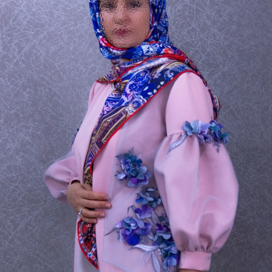 مانتو مجلسی اپلیکه کار شد