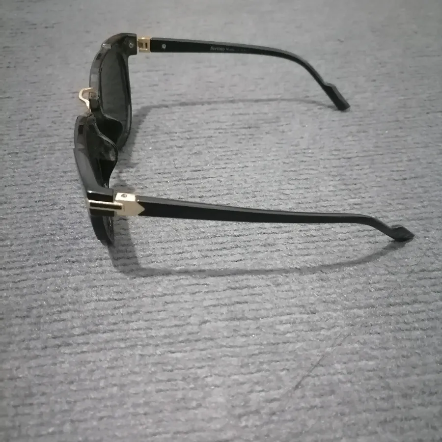 عینک آفتابی