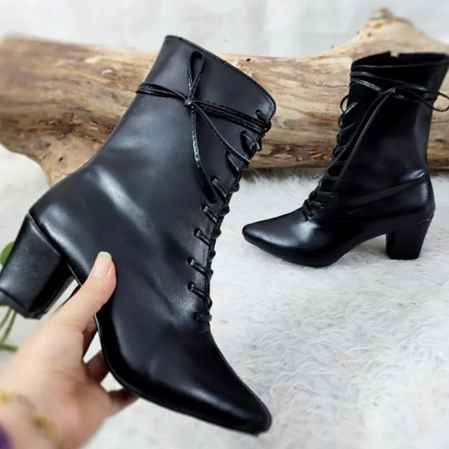 بوت پاشنه دار