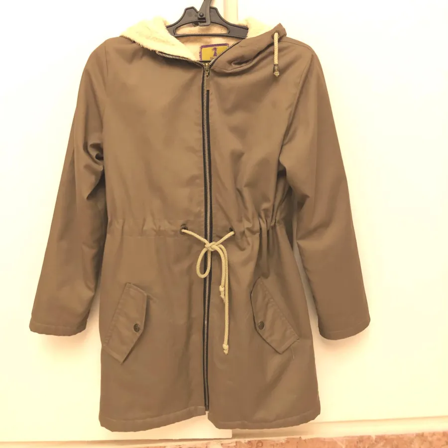 کاپشن داخل پشم