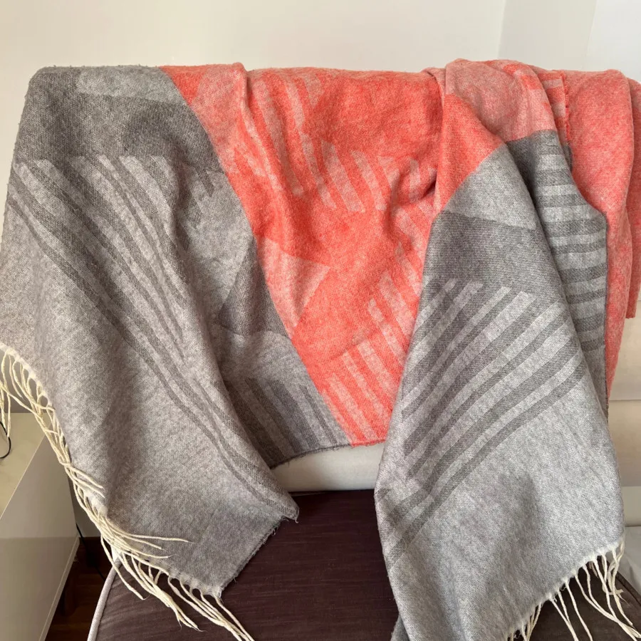 شال گرم موهر