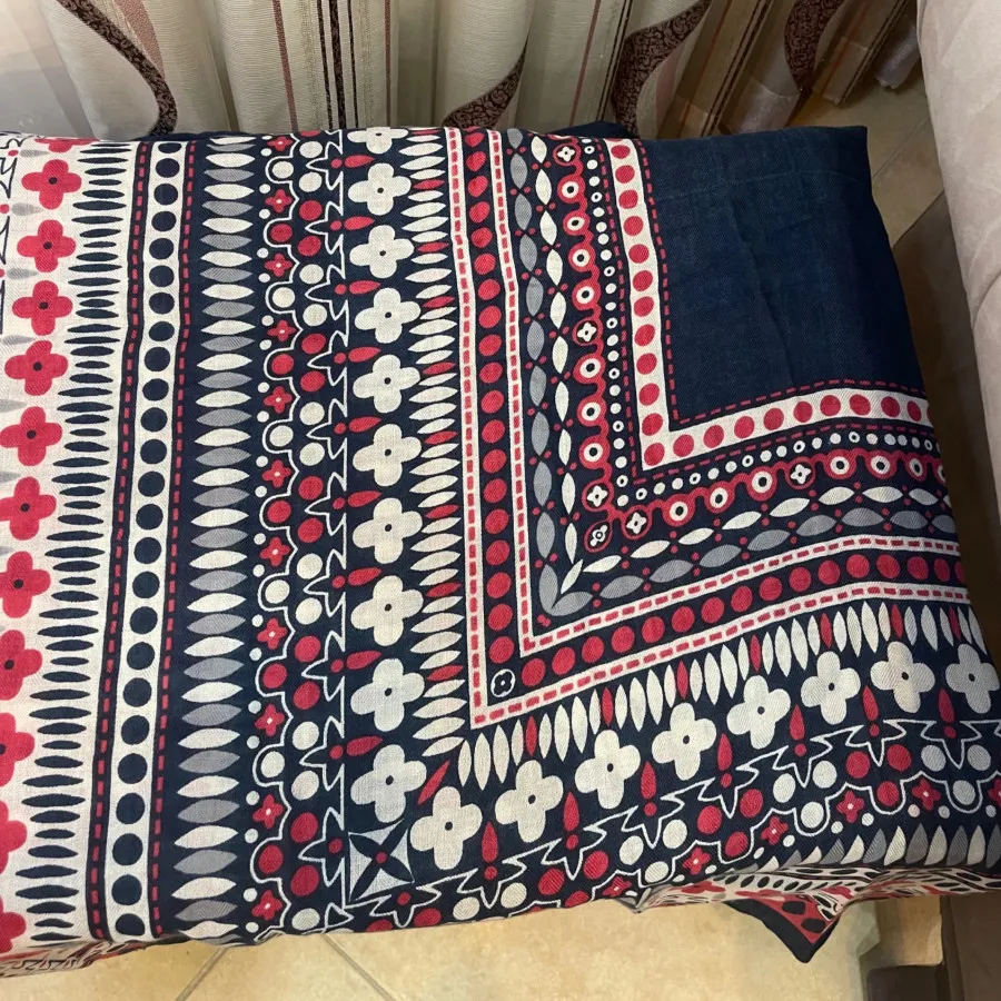 3تا روسری هرکدوم 200 تومن