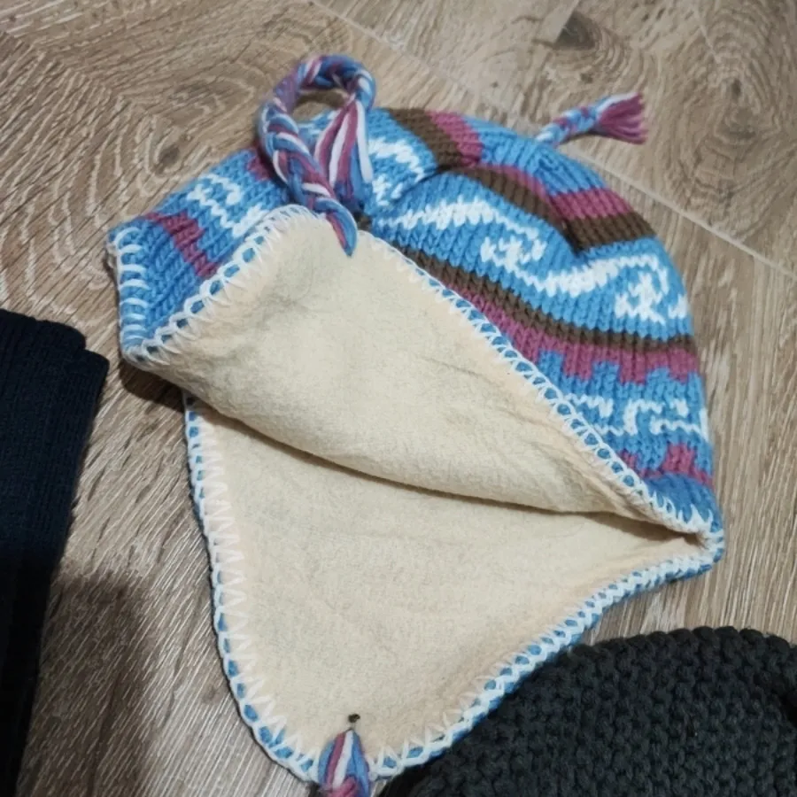 کلاه و شال گردن