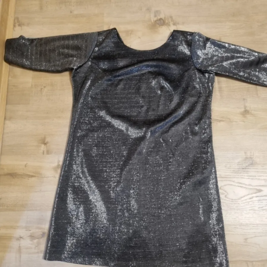 پیراهن کوتاه