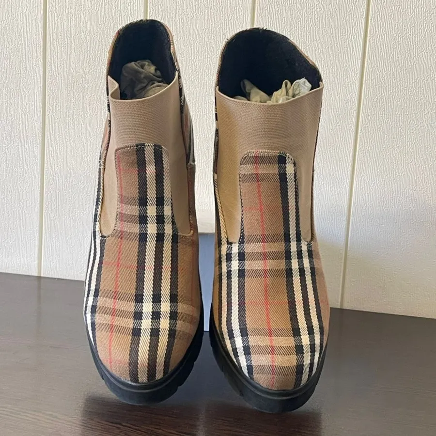 بوت پاشنه دار