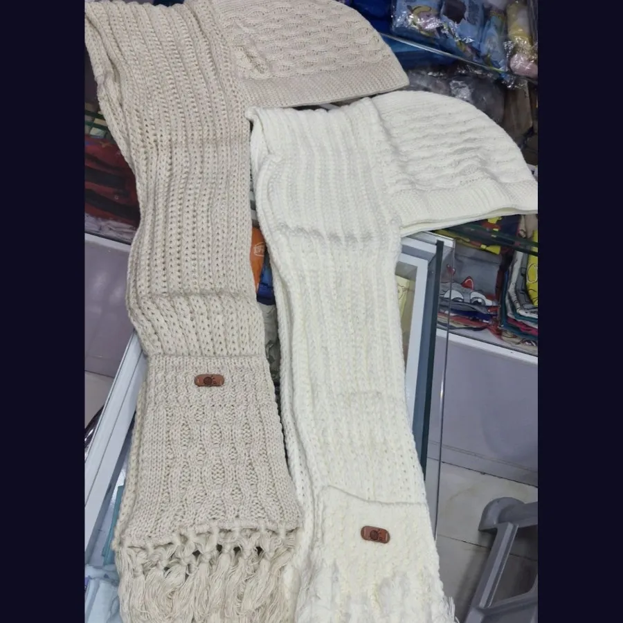 شال و کلاه و دستکش متصل