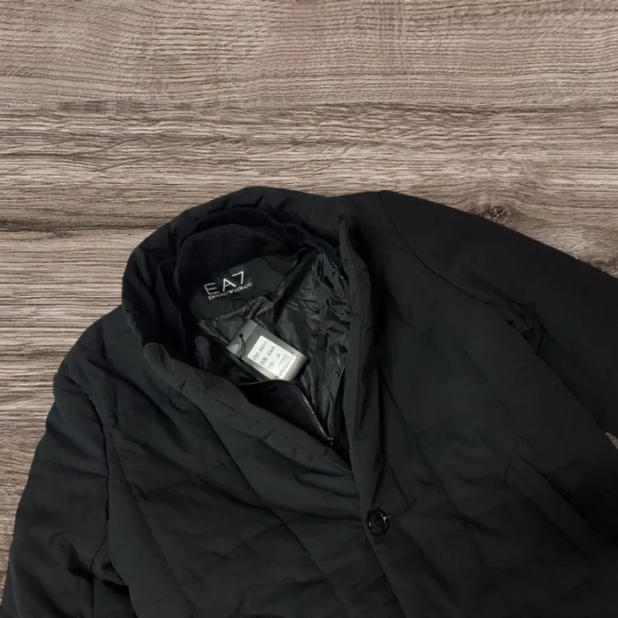 کاپشن اور مشکی armani