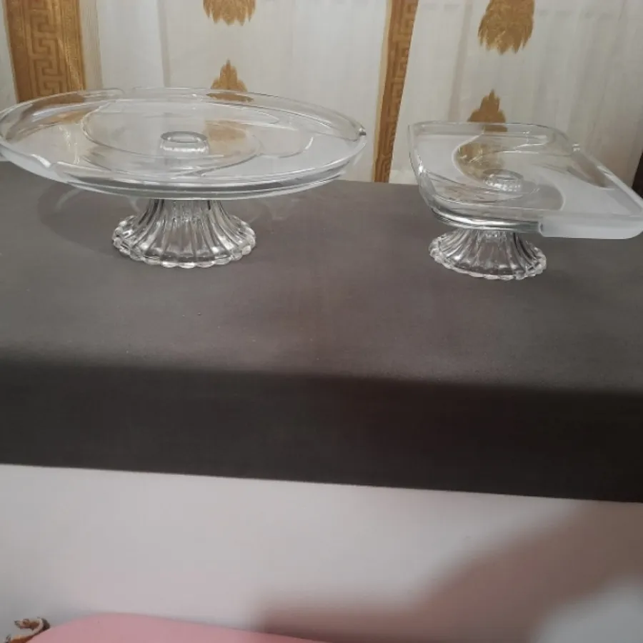 شیرینی خوری