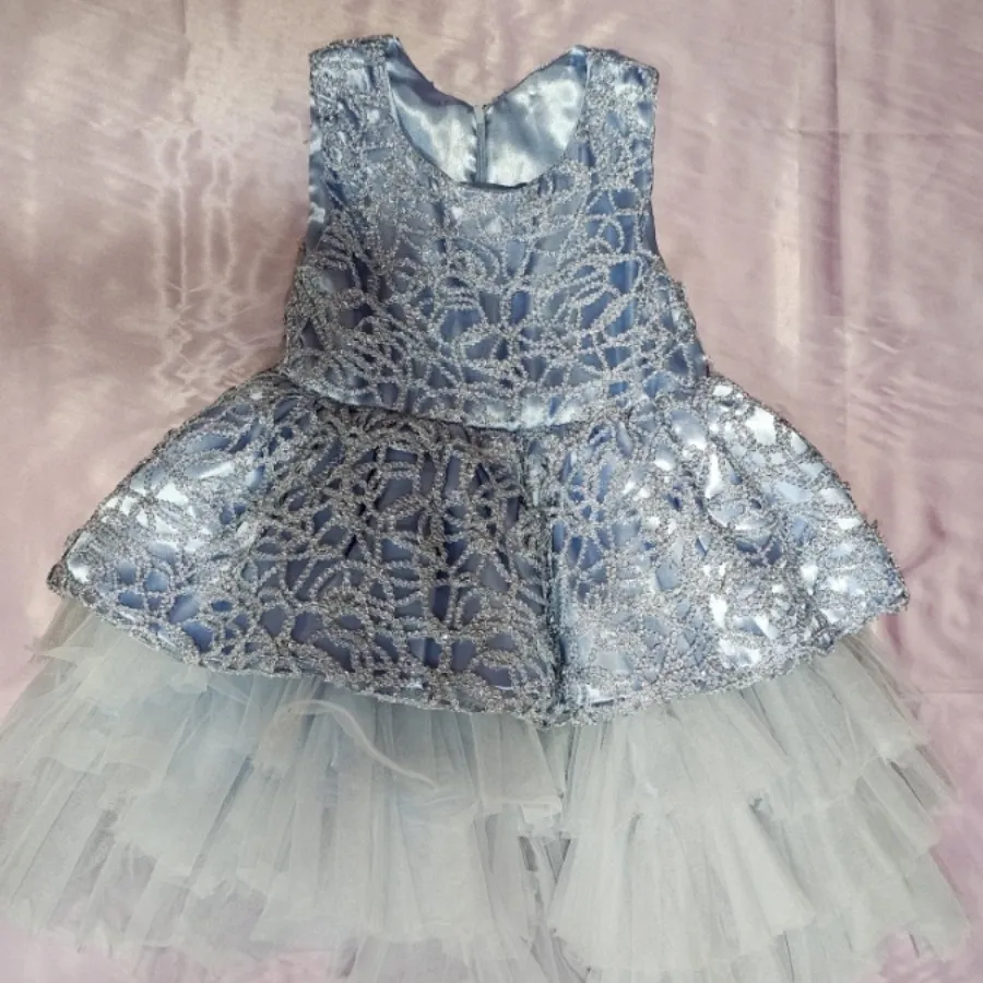 پیراهن دخترانه 4 ساله