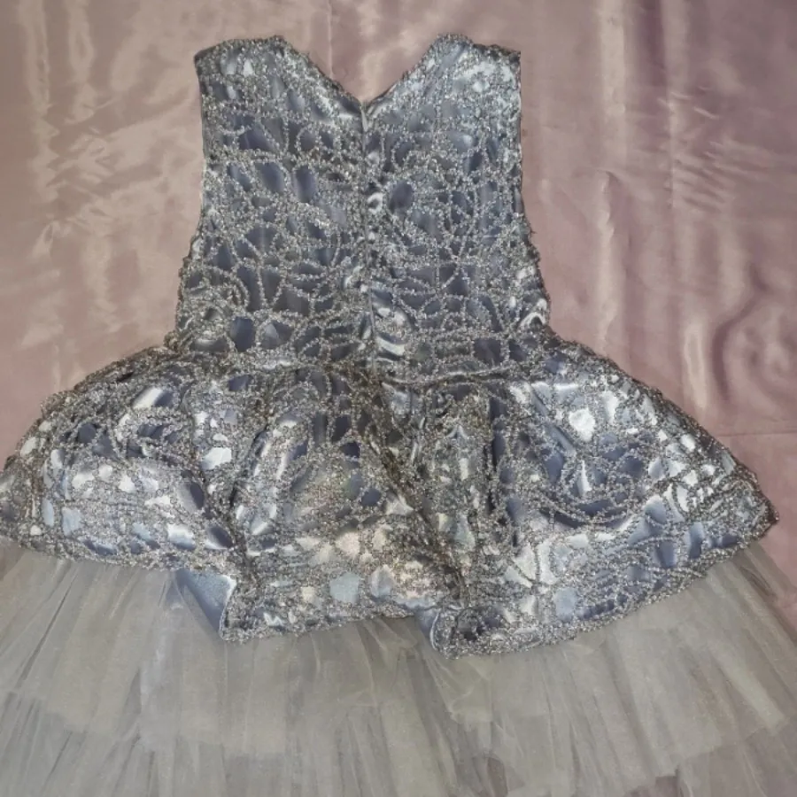 پیراهن دخترانه 4 ساله