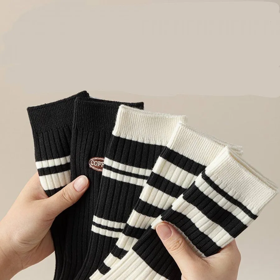 ساقدار کبریتی سیاه سفید