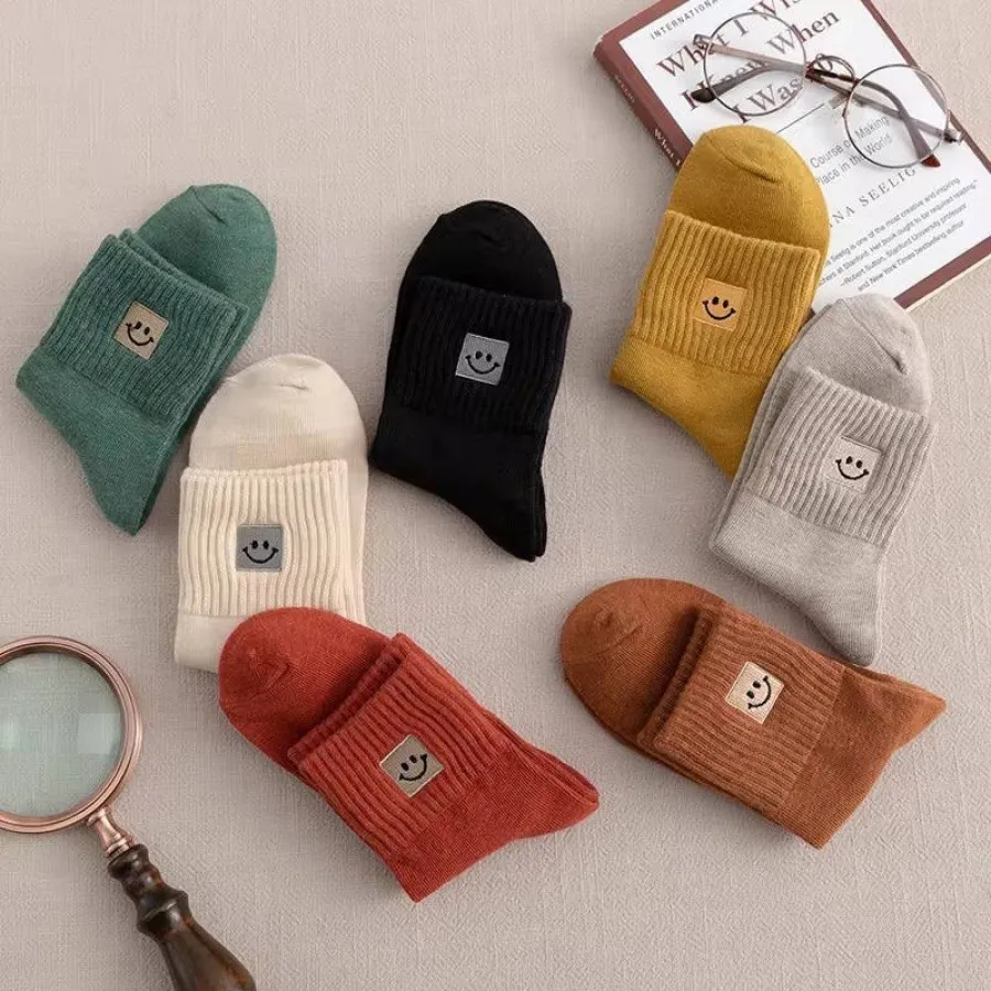 نیم ساق گلدوزی لبخند