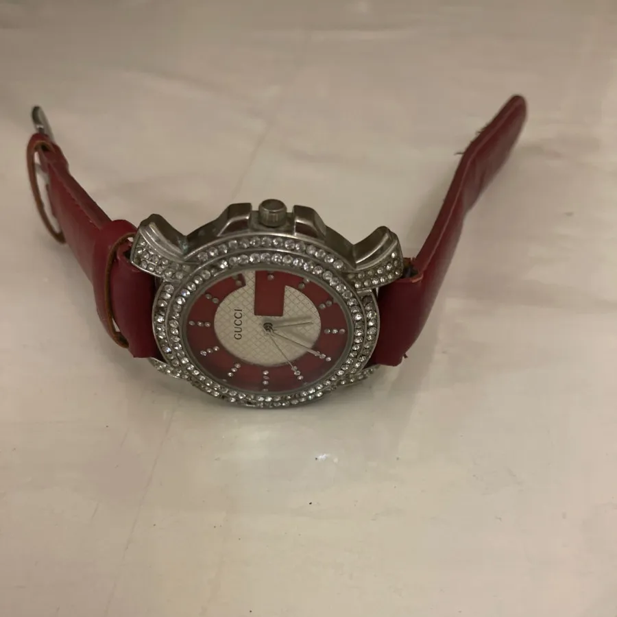 ساعت برند گوچی