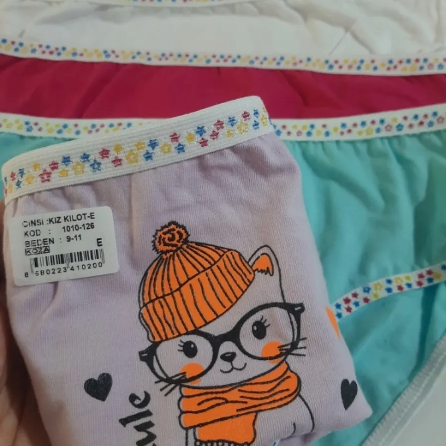 شورت دخترانه