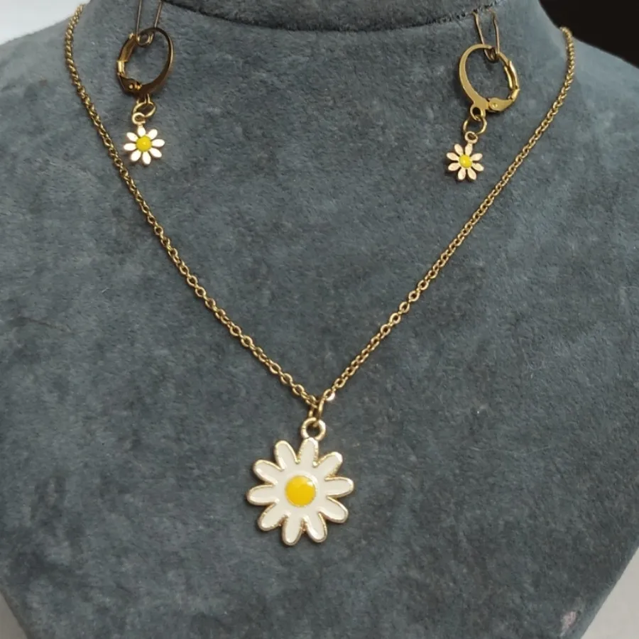 نیم ست بابونه بسیار زیبا